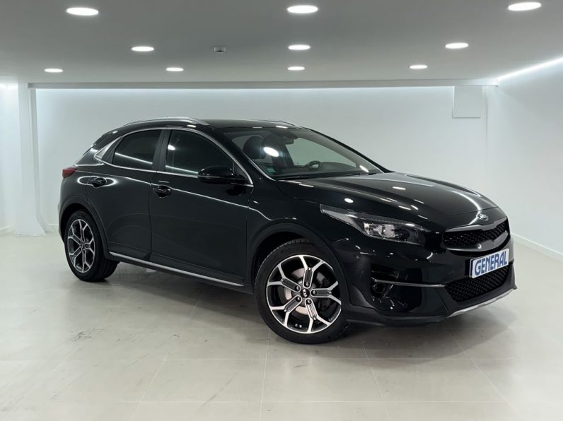 Kia XCeed 1.0 T-GDI Tech completo
