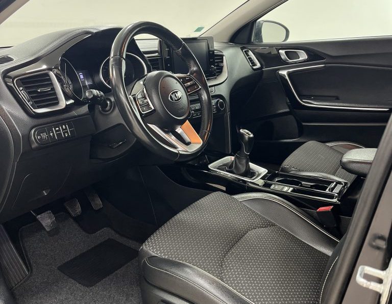 Kia XCeed 1.0 T-GDI Tech completo