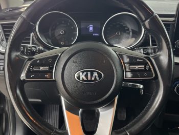 Kia XCeed 1.6 CRDi MHEV Tech completo