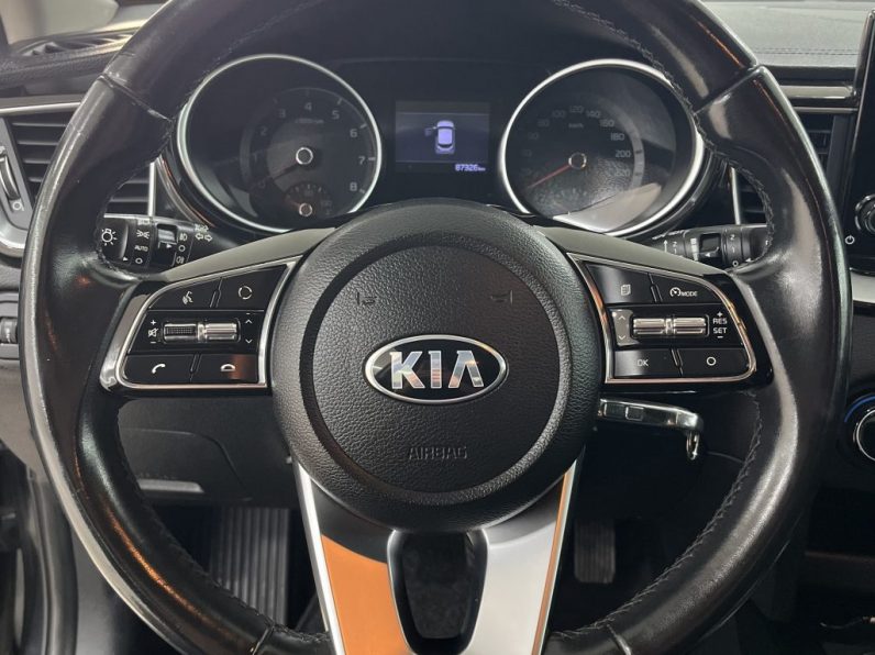 Kia XCeed 1.6 CRDi MHEV Tech completo