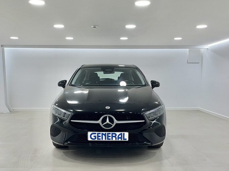 Mercedes-Benz A 250 e completo