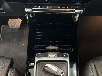 Mercedes-Benz A 250 e completo