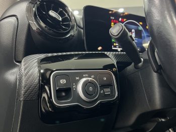 Mercedes-Benz A 250 e completo