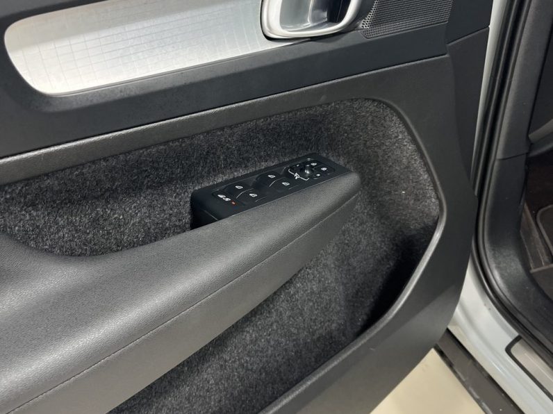 Volvo XC 40 1.5 T4 PHEV Essential completo