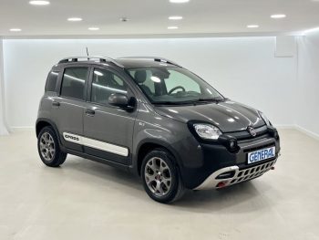 Fiat Panda 1.0 Hybrid Cross completo