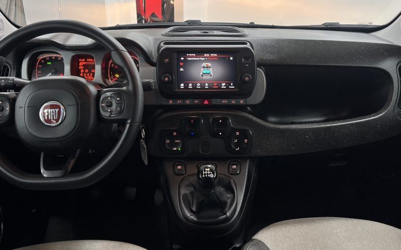Fiat Panda 1.0 Hybrid Cross completo