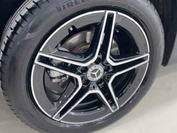 Mercedes-Benz GLB 180 d AMG Line completo