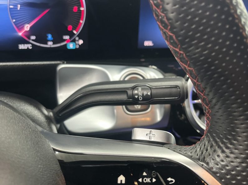 Mercedes-Benz GLB 180 d AMG Line completo