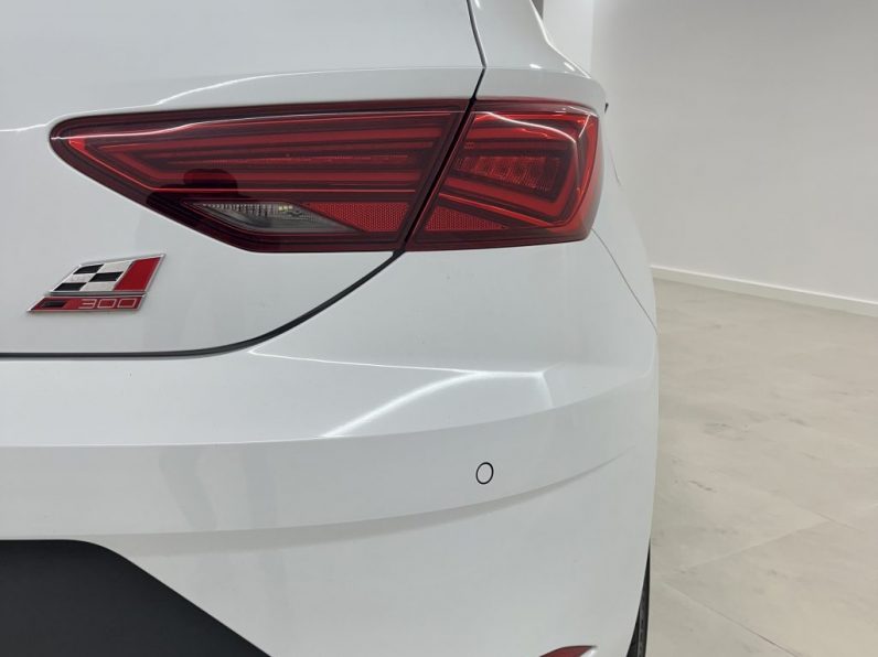 SEAT Leon 2.0 TSI S&S Cupra 300 completo