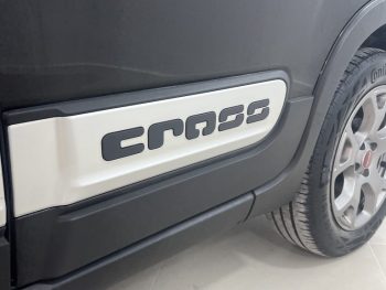 FIAT PANDA 1.0 HYBRID CITY CROSS completo