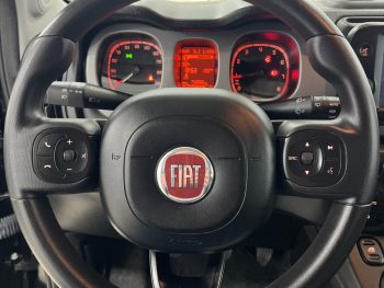FIAT PANDA 1.0 HYBRID CITY CROSS completo