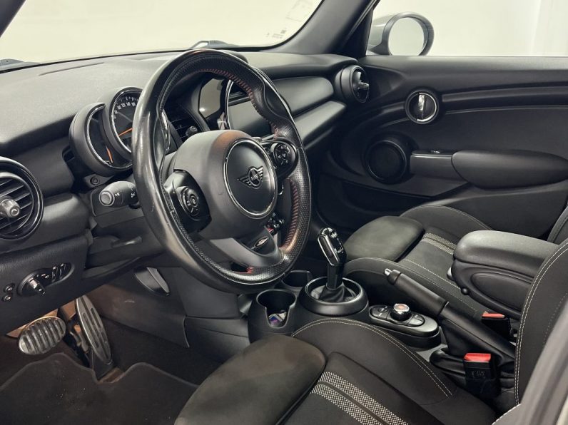 MINI One Aut. JOHN COOPER WORKS completo