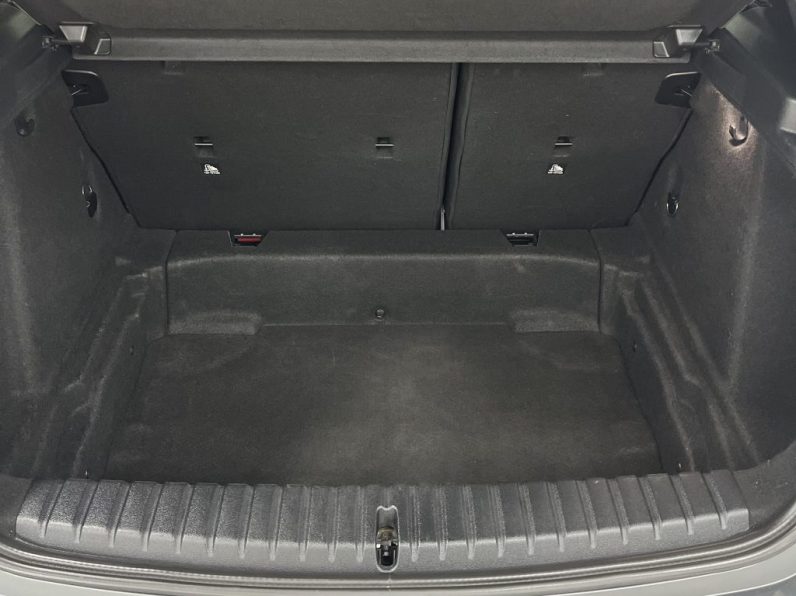 BMW 116 d Pack Desportivo M Auto completo