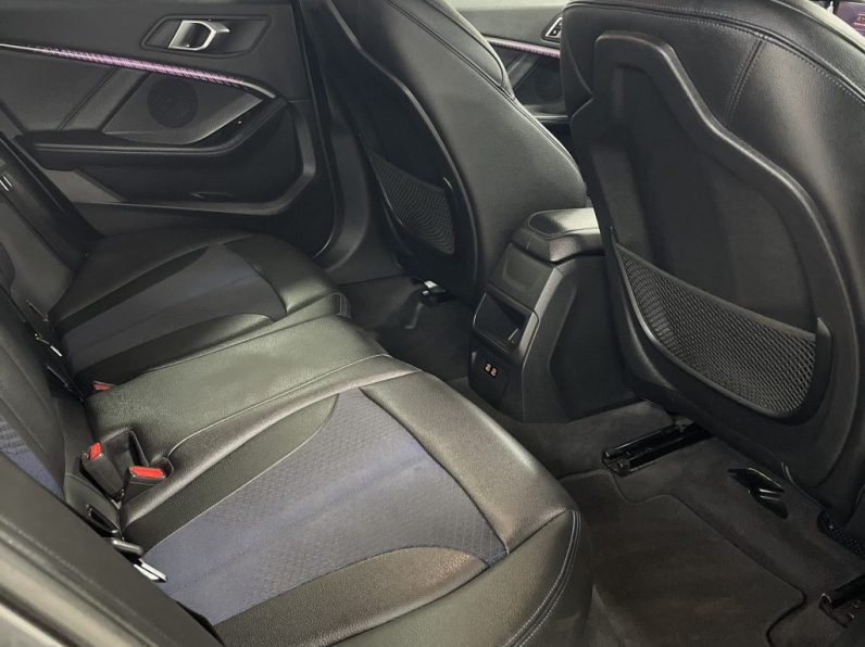 BMW 116 d Pack Desportivo M Auto completo