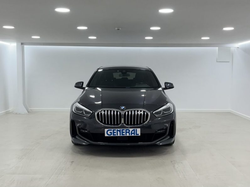 BMW 116 d Pack Desportivo M Auto completo