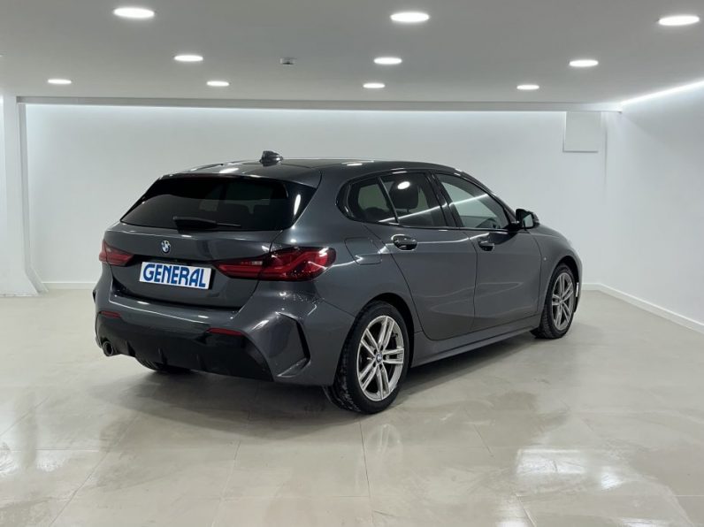 BMW 116 d Pack Desportivo M Auto completo