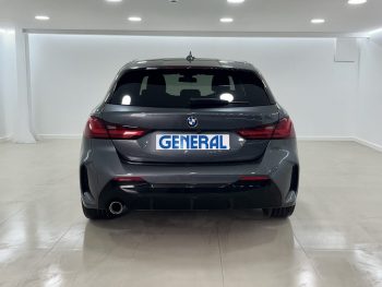 BMW 116 d Pack Desportivo M Auto completo