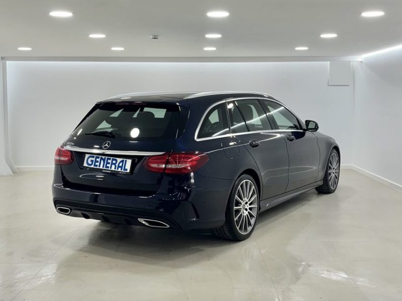 Mercedes-Benz C 300 BlueTEC Hybrid AMG Line completo