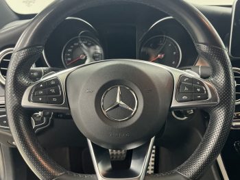 Mercedes-Benz C 300 BlueTEC Hybrid AMG Line completo