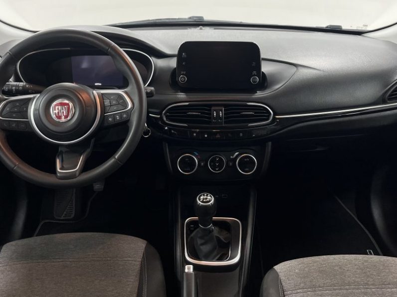 Fiat Tipo Station Wagon Cross 1.0 GSE T3 Cross completo