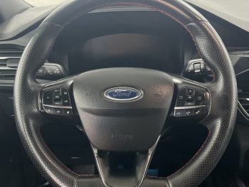 Ford Kuga 1.5 EcoBoost ST-LINE completo