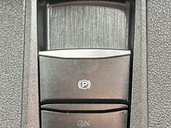 Ford Kuga 1.5 EcoBoost ST-LINE completo