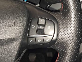 Ford Focus 1.0 EcoBoost MHEV ST-Line Aut. completo