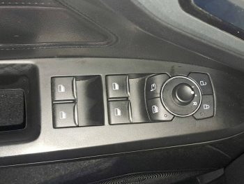 Ford Focus 1.0 EcoBoost MHEV ST-Line Aut. completo