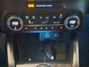 Ford Focus 1.0 EcoBoost MHEV ST-Line Aut. completo