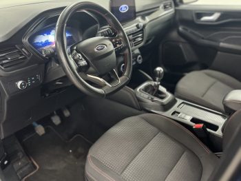 Ford Kuga 1.5 EcoBoost ST-LINE completo