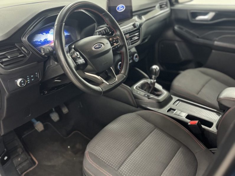 Ford Kuga 1.5 EcoBoost ST-LINE completo