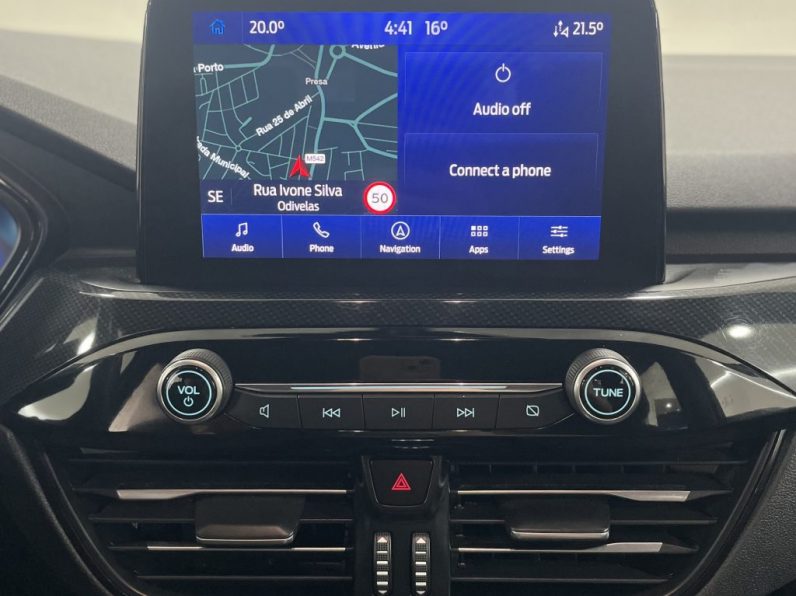 Ford Kuga 1.5 EcoBoost ST-LINE completo