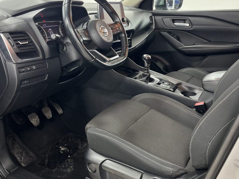 Nissan Qashqai 1.3 DIG-T N-Connecta completo