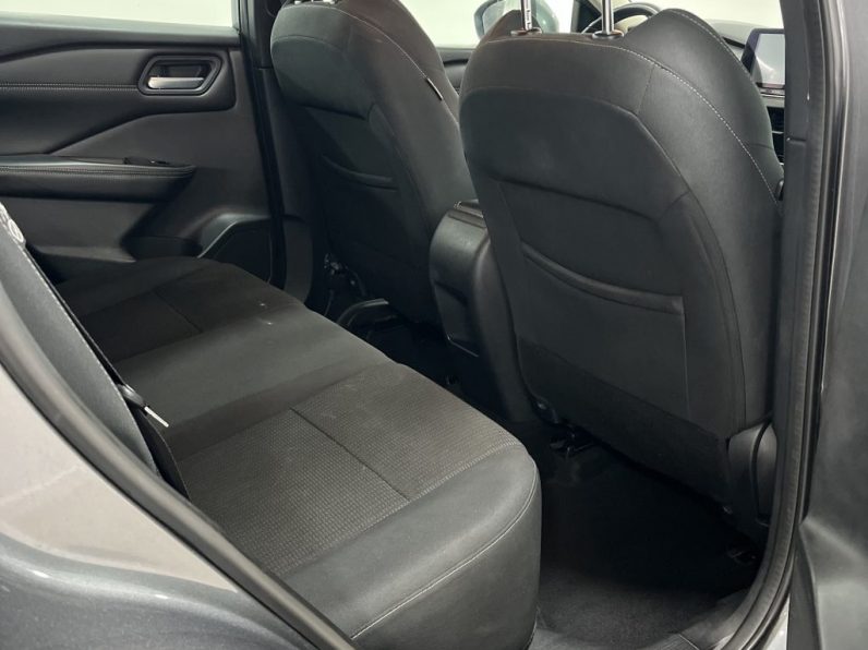 Nissan Qashqai 1.3 DIG-T N-Connecta completo