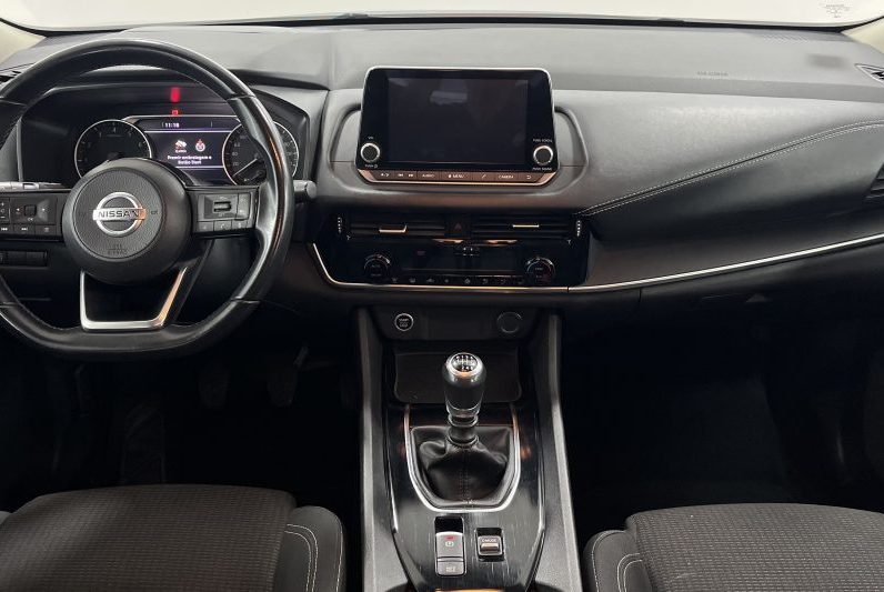 Nissan Qashqai 1.3 DIG-T N-Connecta completo