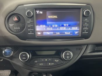 Toyota Yaris 1.5 HSD Exclusive completo