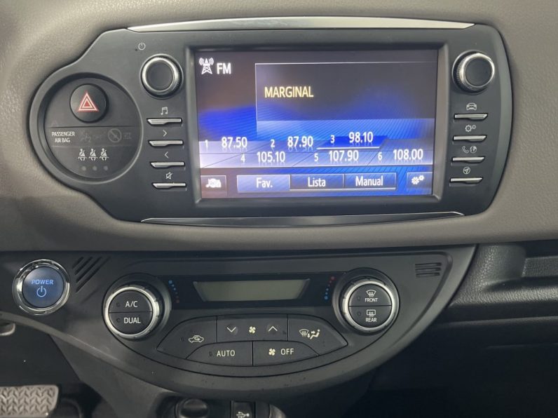 Toyota Yaris 1.5 HSD Exclusive completo