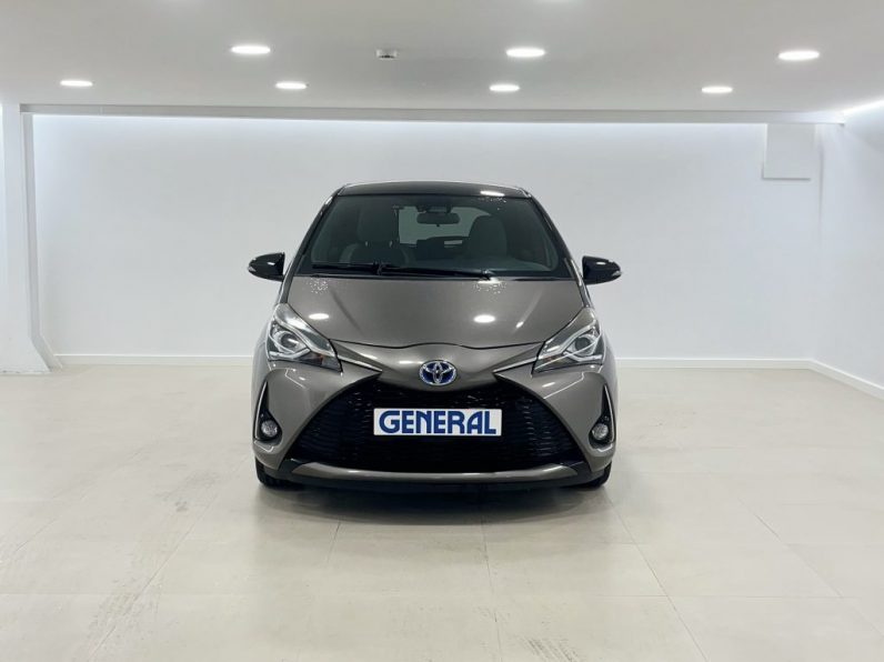 Toyota Yaris 1.5 HSD Exclusive completo
