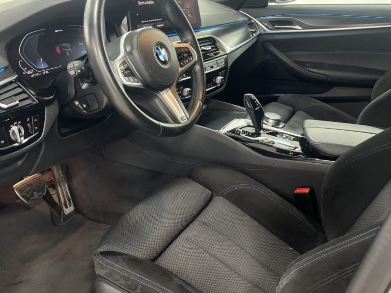 BMW 530 e Pack M completo