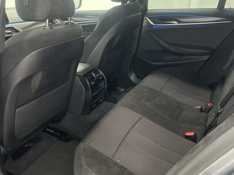 BMW 530 e Pack M completo