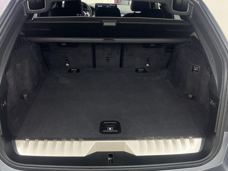 BMW 530 e Pack M completo