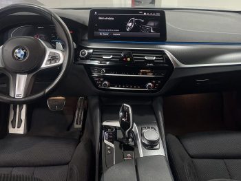 BMW 530 e Pack M completo