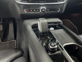 Volvo V90 Cross Country B5 B AWD Ultimate completo