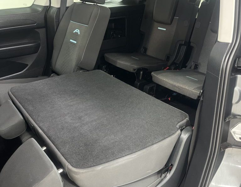 Ford Tourneo Connect Grand 1.5 EcoBoost Titanium 7L Aut. completo