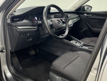 Skoda Octavia Break 1.5 TSI mHEV DSG completo