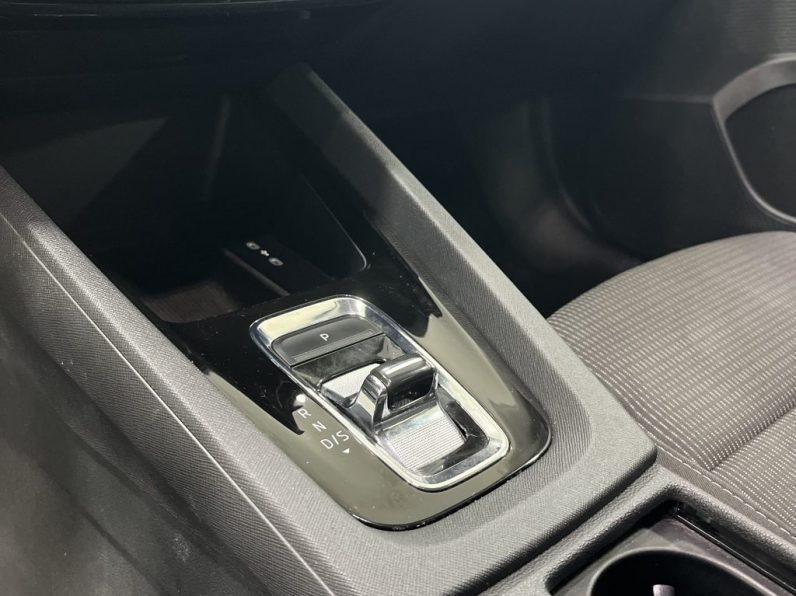 Skoda Octavia Break 1.5 TSI mHEV DSG completo