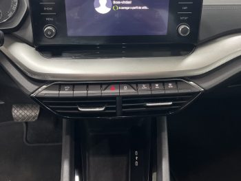 Skoda Octavia Break 1.5 TSI mHEV DSG completo