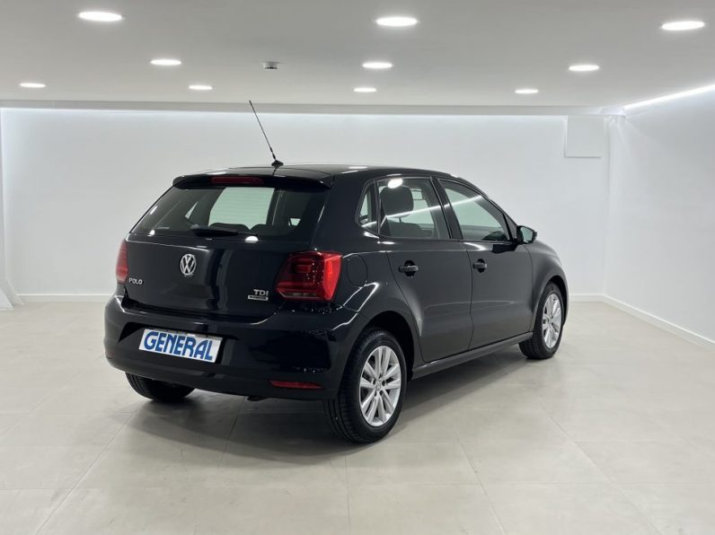 VW Polo 1.4 TDi Trendline completo