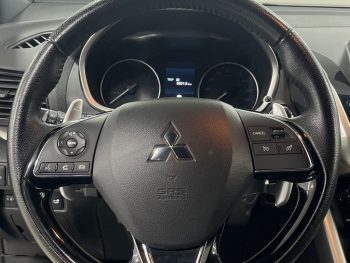 Mitsubishi Eclipse Cross 2.4 PHEV eMotion completo