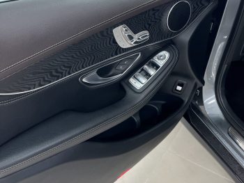 Mercedes-Benz GLC 350 e AMG Line 4-Matic completo